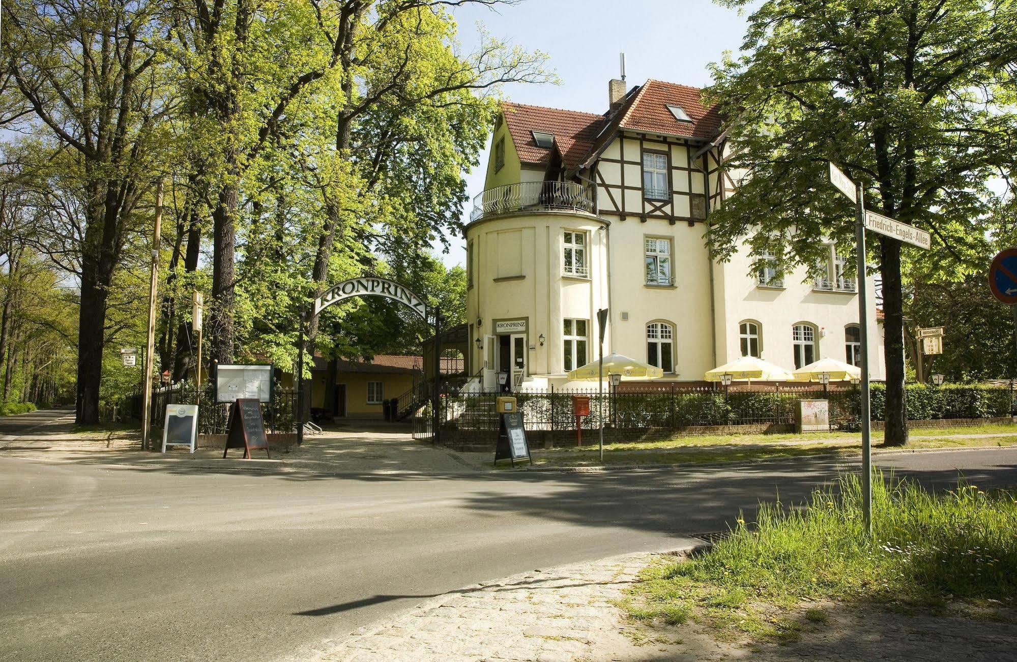 Hotel Kronprinz ฟัลเคนซี ภายนอก รูปภาพ